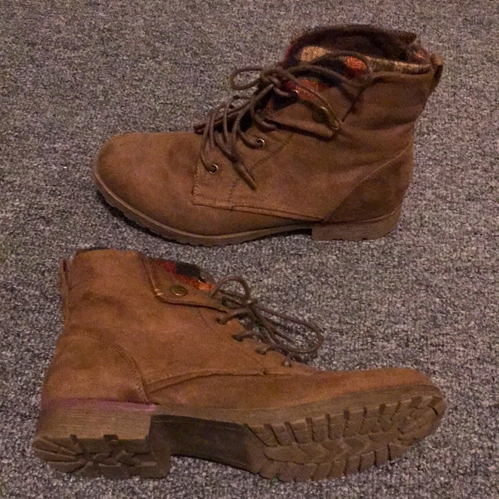 Brown Boot Fax Fur